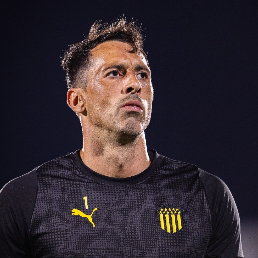 Sebastián Britos, futbolista profesional